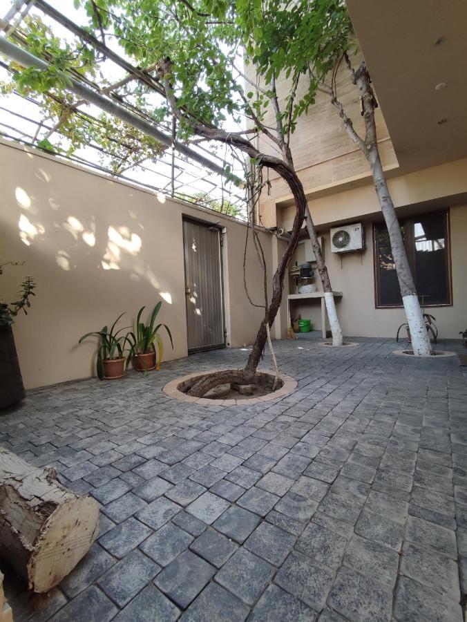 Hotelise I Bells-Of-Ireland Apartment Erivan Exterior foto