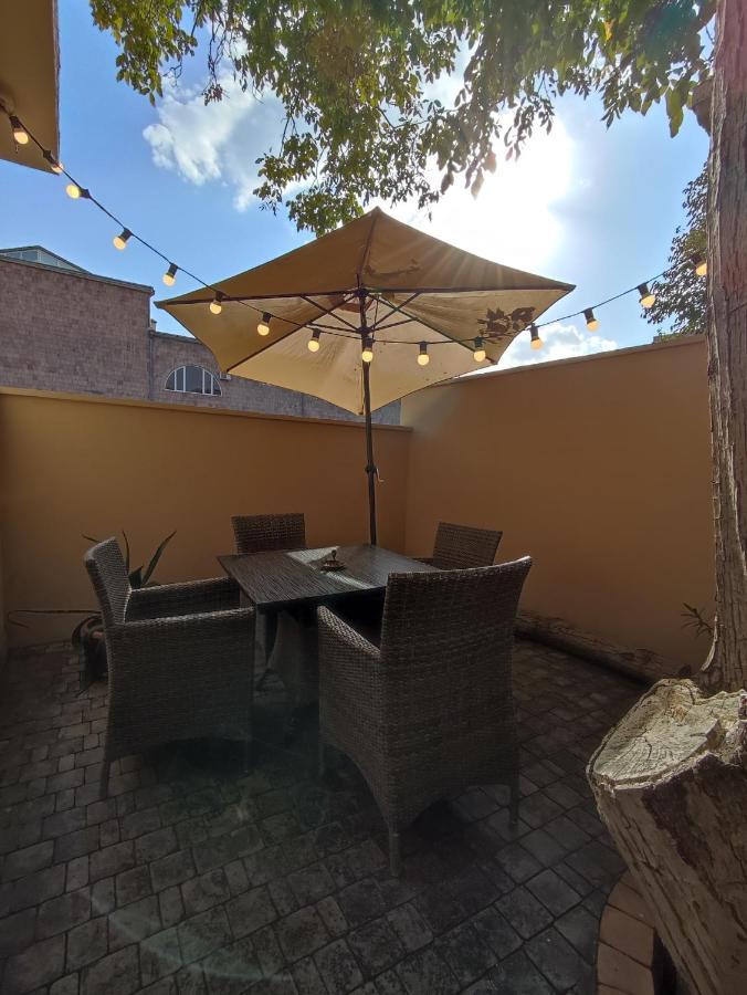 Hotelise I Bells-Of-Ireland Apartment Erivan Exterior foto